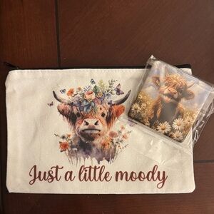 HIGHLAND COW BAG W/ COMPACT